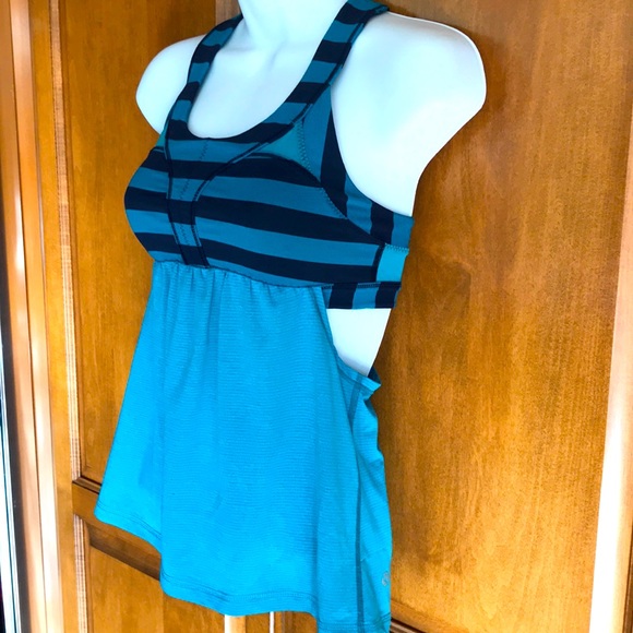 LULULEMON TANK TOP BLUE WITH BLACK STRIPES SIZE SMALL EXCELLENT CONDITION - Picture 4 of 12